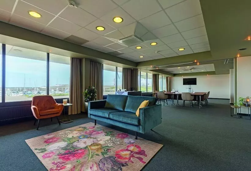 Leonardo Hotel Ijmuiden Seaport Beach