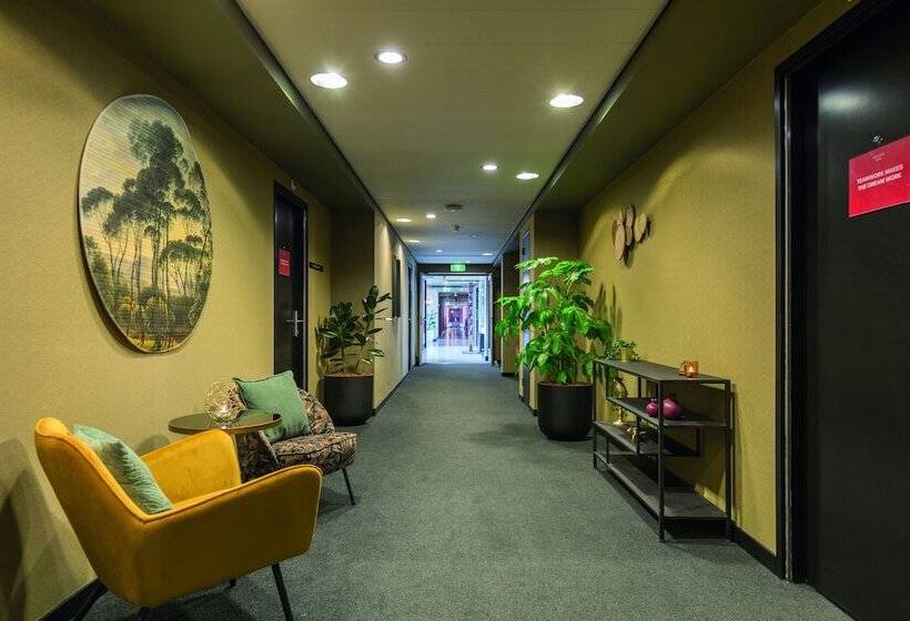 Leonardo Hotel Ijmuiden Seaport Beach