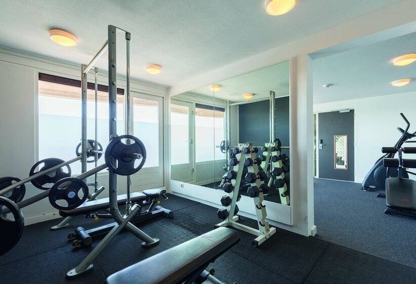 Leonardo Hotel Ijmuiden Seaport Beach