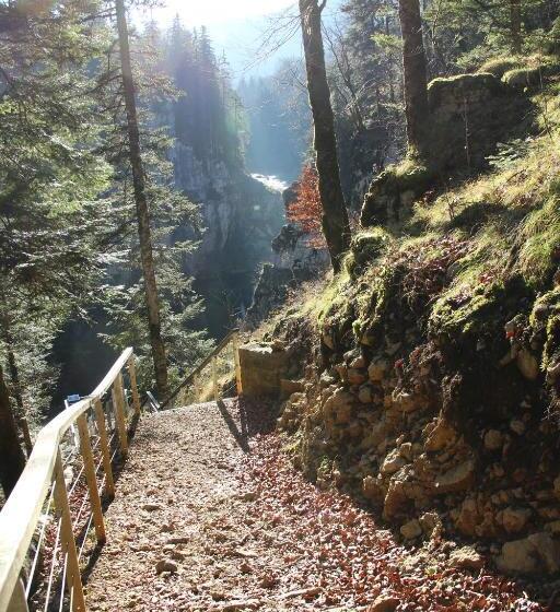 ホテル Les Alpages