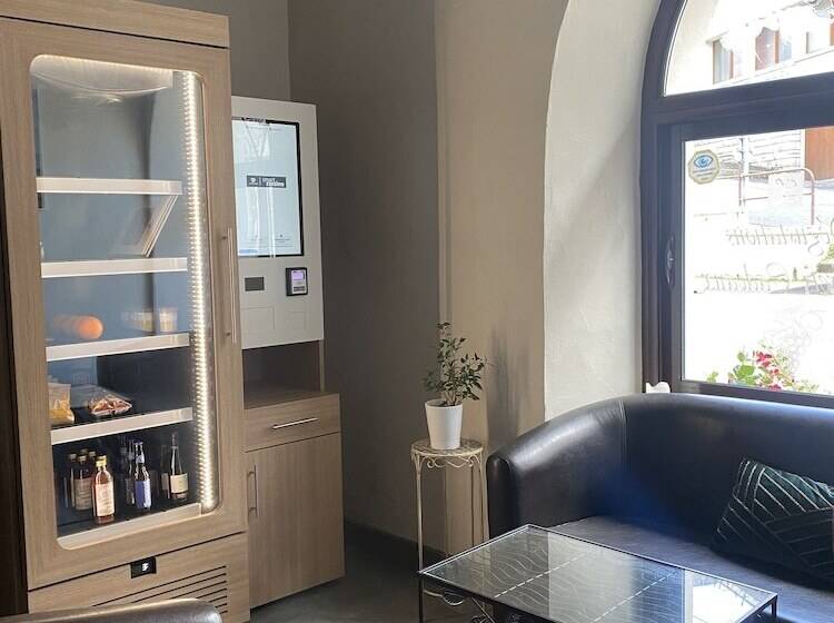 酒店 Logis Central Hôtel   Restaurant & Spa