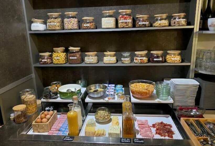 酒店 Logis Central Hôtel   Restaurant & Spa