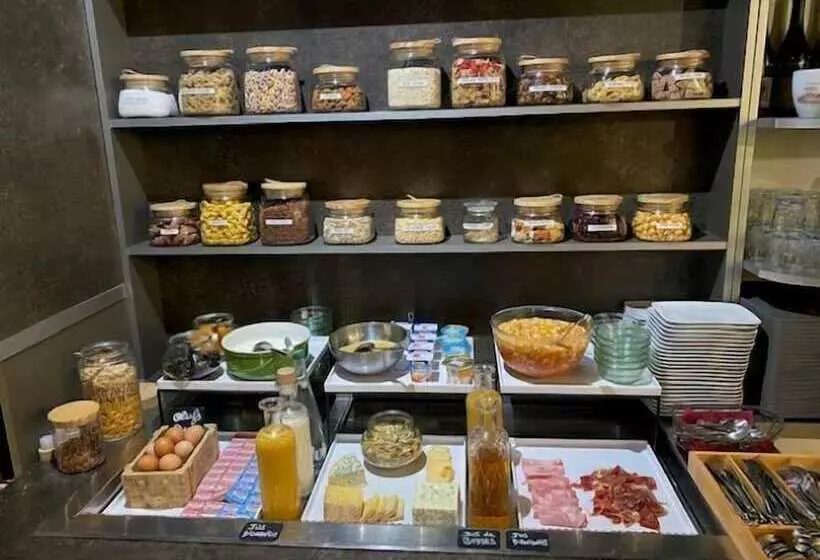 酒店 Logis Central Hôtel Restaurant & Spa