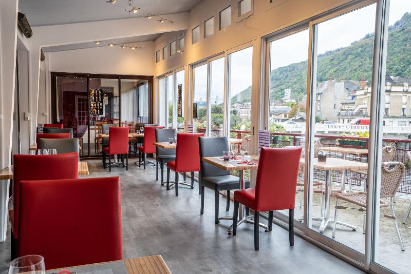 酒店 Logis Central Hôtel   Restaurant & Spa