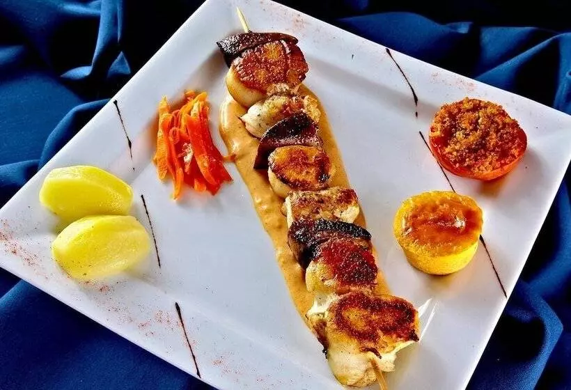 בית מלון כפרי Logis Hostellerie Du Perigord Vert