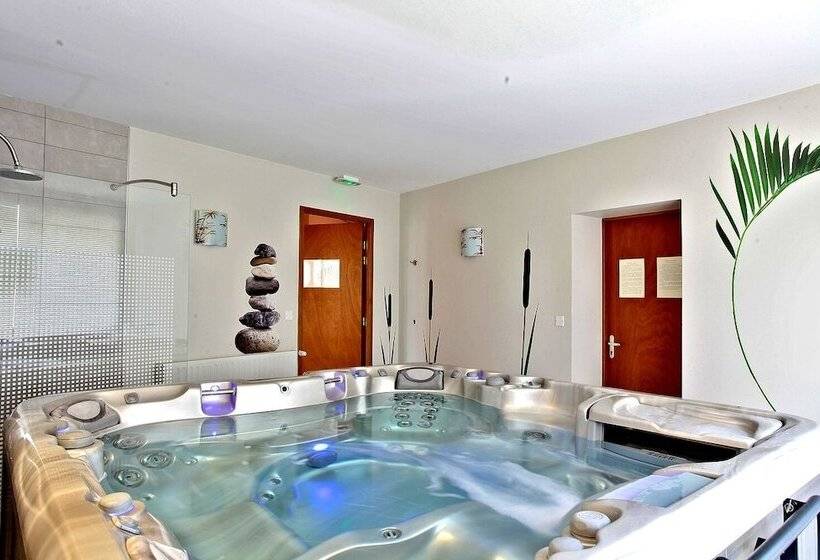 هتل Logis Hostellerie Du Perigord Vert