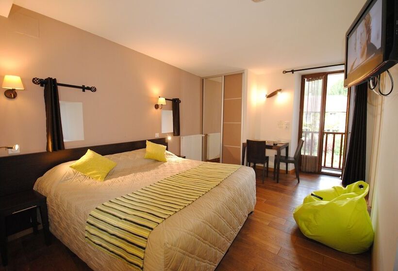 هتل Logis Hostellerie Du Perigord Vert
