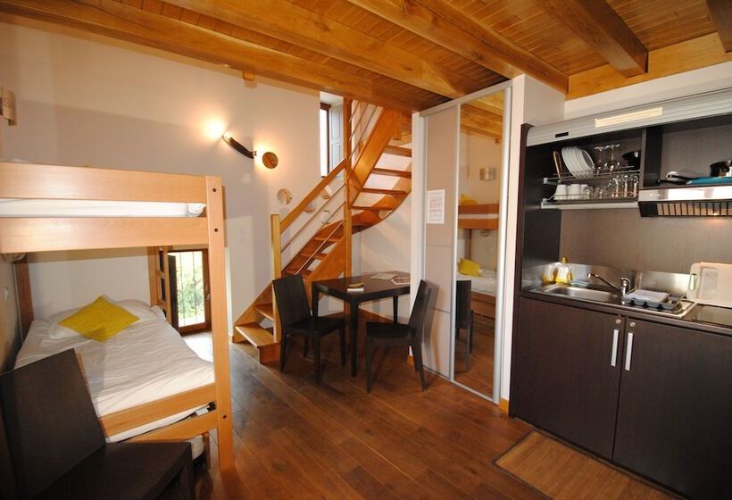 هتل Logis Hostellerie Du Perigord Vert