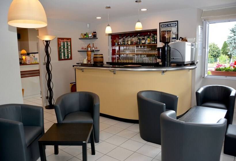 هتل Logis Hôtel Bellevue