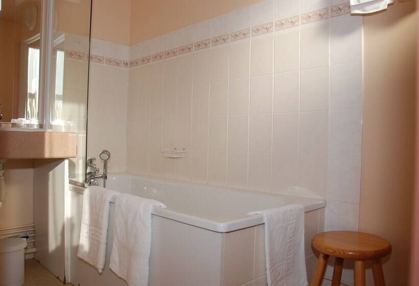 هتل Logis Hôtel Bellevue