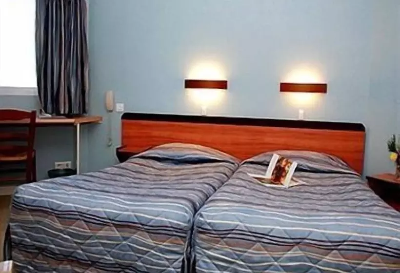 Szálloda Logis Hôtel Bellevue