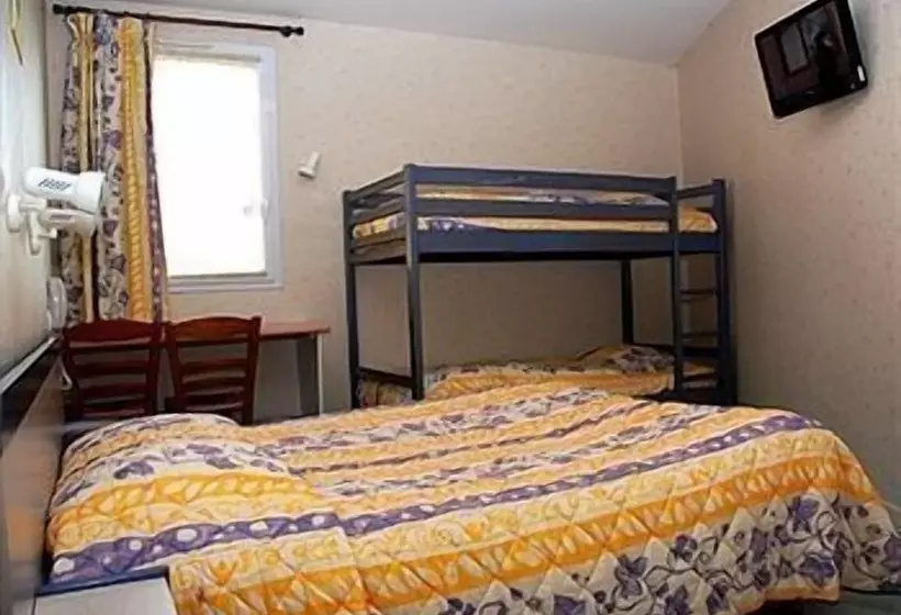 Szálloda Logis Hôtel Bellevue