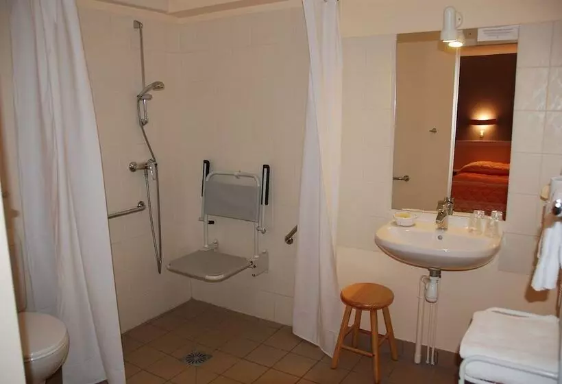 Szálloda Logis Hôtel Bellevue