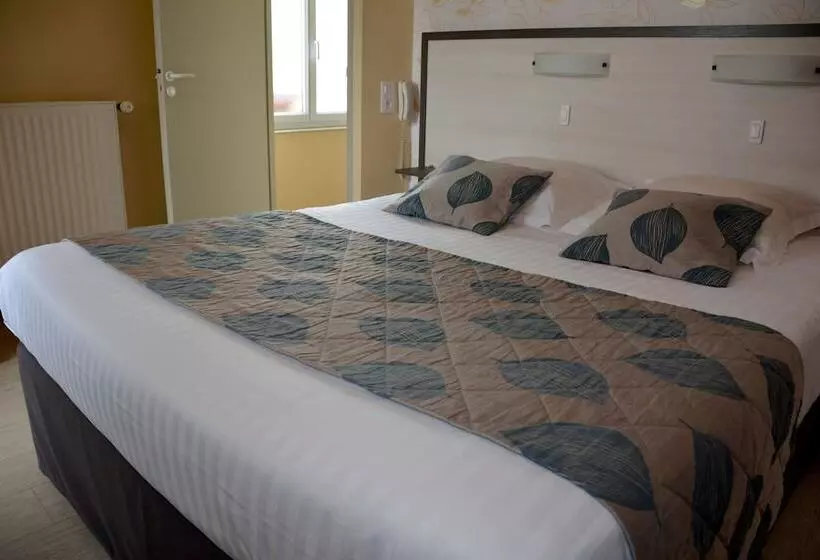 Szálloda Logis Hôtel Bellevue