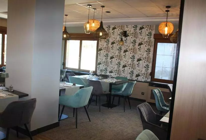 Отель Logis Hôtel Restaurant La Renaissance