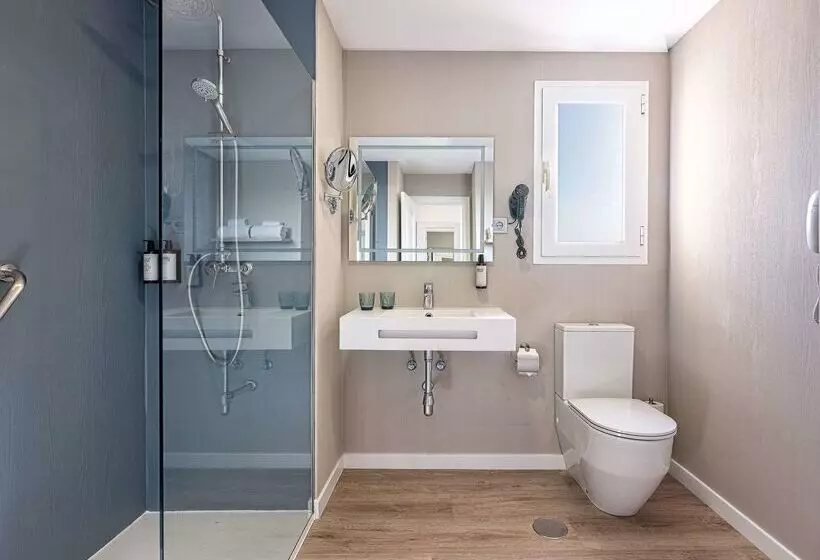 Отель Melilla Puerto, Affiliated by Meliá