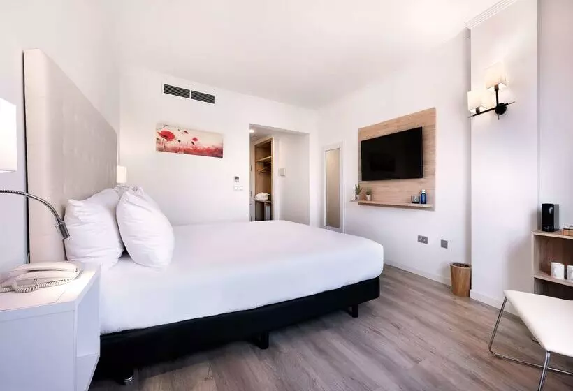 Отель Melilla Puerto, Affiliated by Meliá