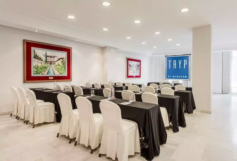 Отель Melilla Puerto, Affiliated by Meliá