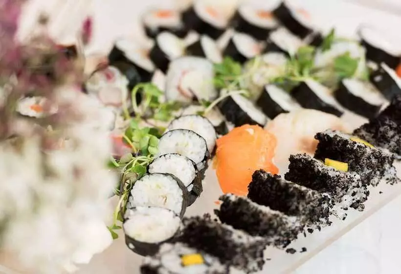 Отель Melilla Puerto, Affiliated by Meliá