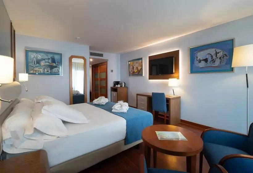 Отель Ms Maestranza Málaga