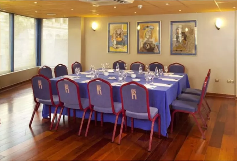 Отель Ms Maestranza Málaga