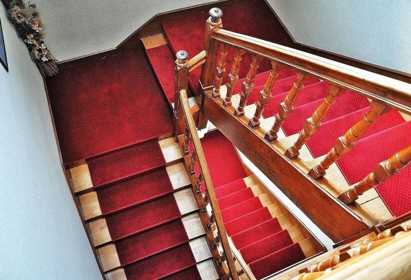 Brit Hotel Confort Bagnoles Normandie