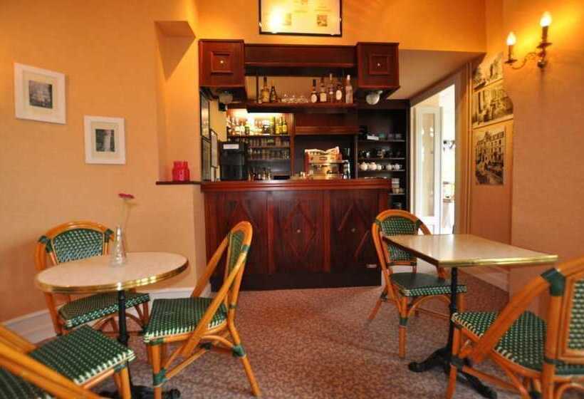 Brit Hotel Confort Bagnoles Normandie