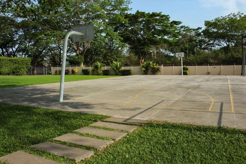 Quality Hotel Real Aeropuerto San Salvador