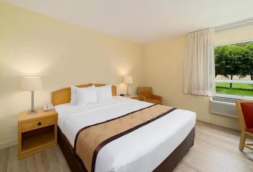 Quality Hotel Real Aeropuerto San Salvador