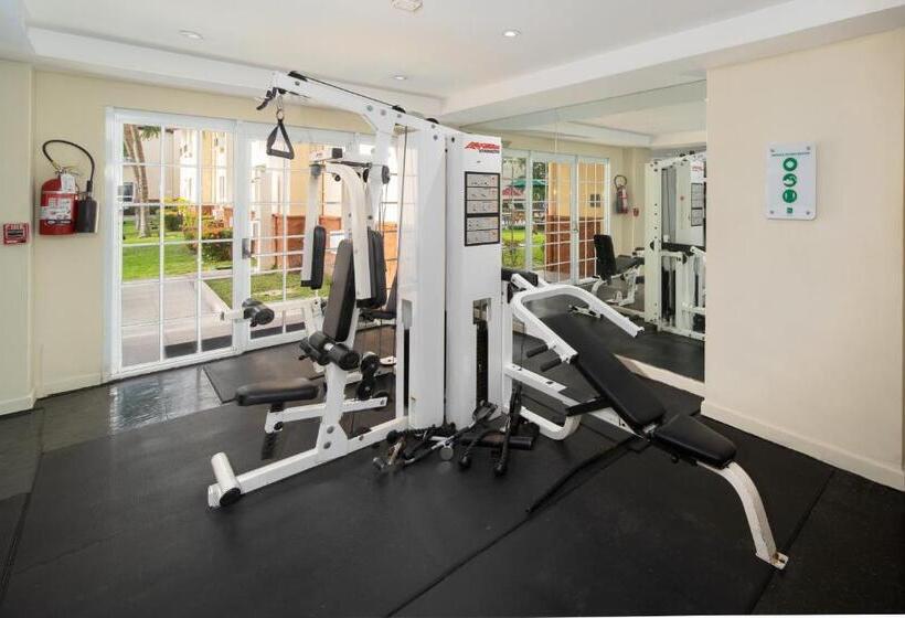 Quality Hotel Real Aeropuerto San Salvador