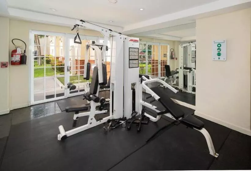 Quality Hotel Real Aeropuerto San Salvador