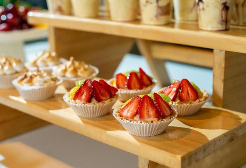 Quality Hotel Real Aeropuerto San Salvador