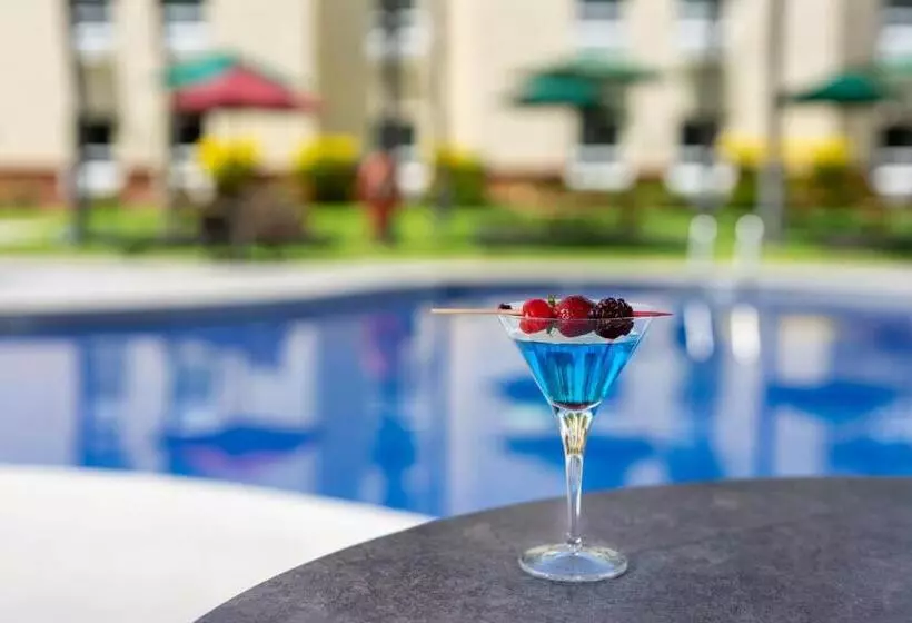 Quality Hotel Real Aeropuerto San Salvador