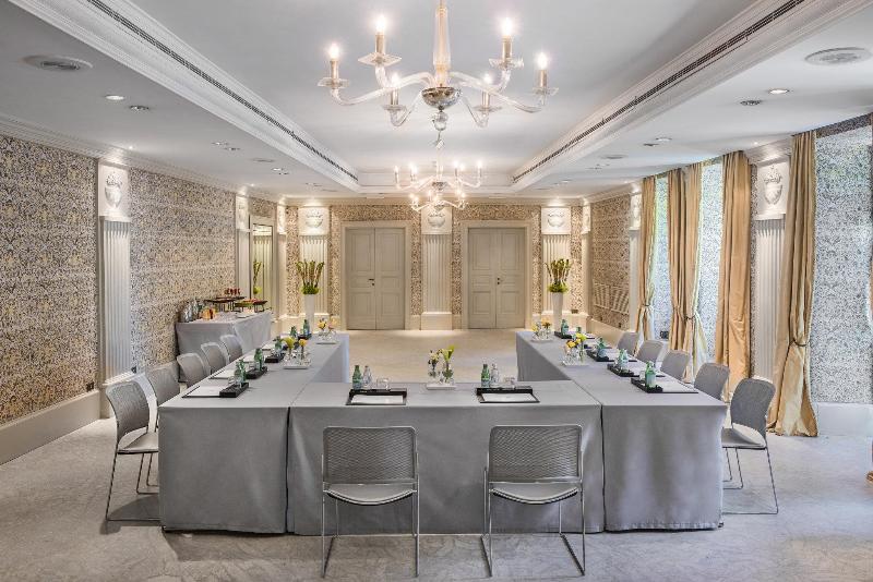 Rocco Forte Hotel De Russie