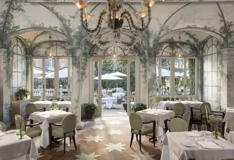 Rocco Forte Hotel De Russie