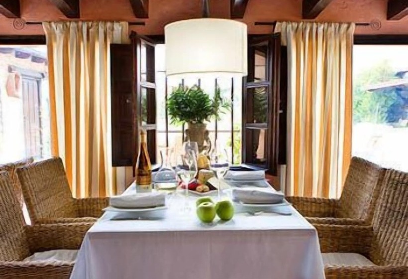 فندق ريفى Posada Santa Ana