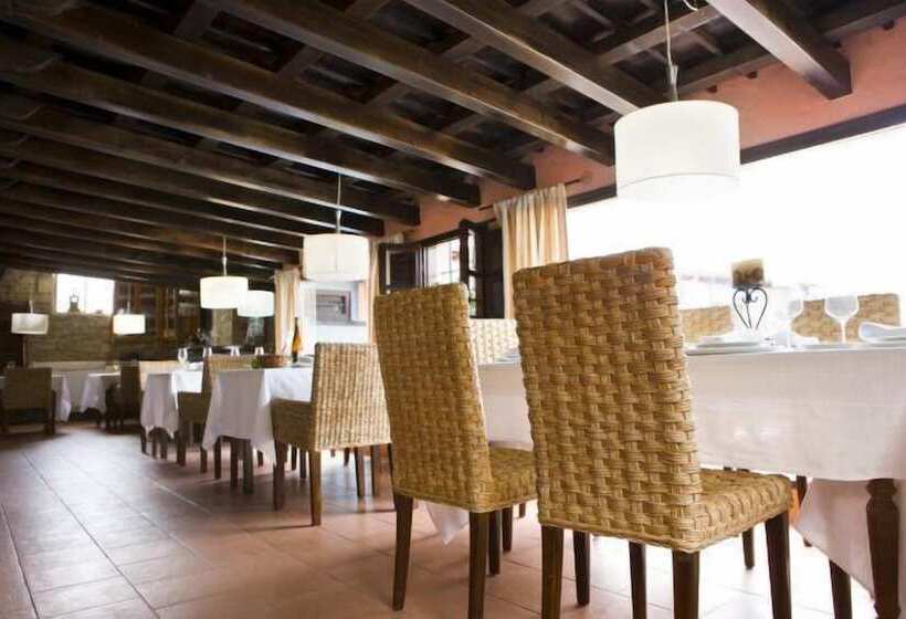 فندق ريفى Posada Santa Ana