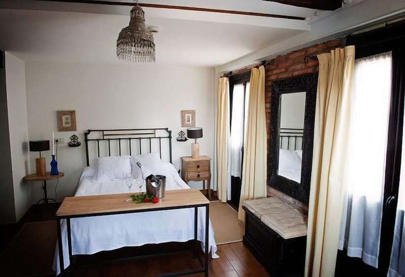 فندق ريفى Posada Santa Ana