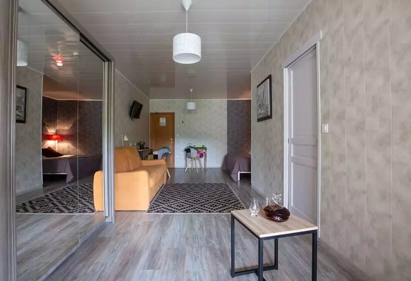 酒店 Logis Hôtel Restaurant L Essille