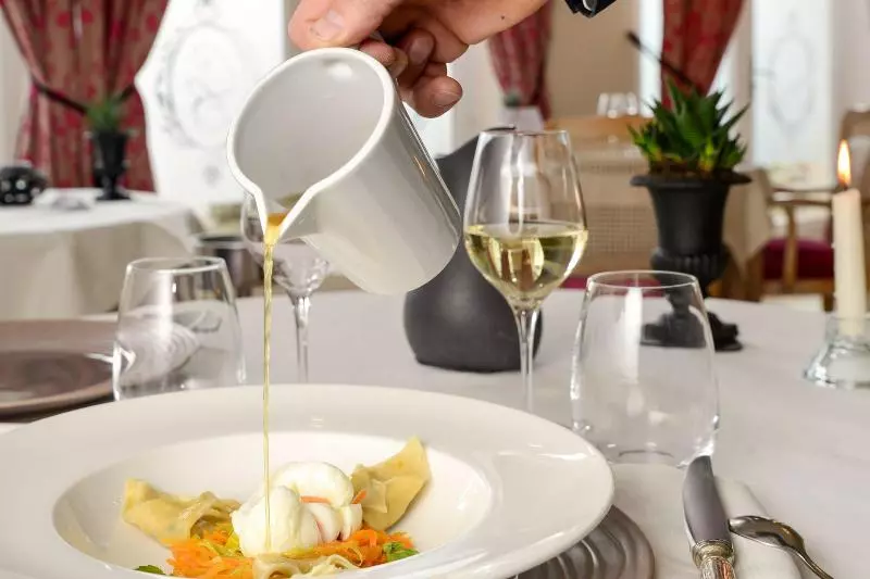 Logis Hotel Restaurant Le Cheval Blanc