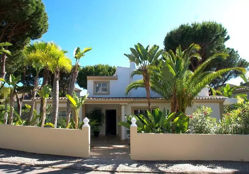 Vale Do Garrao Villas