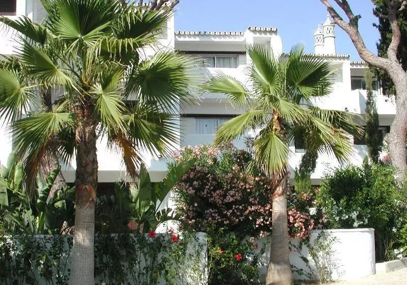 Vale Do Garrao Villas