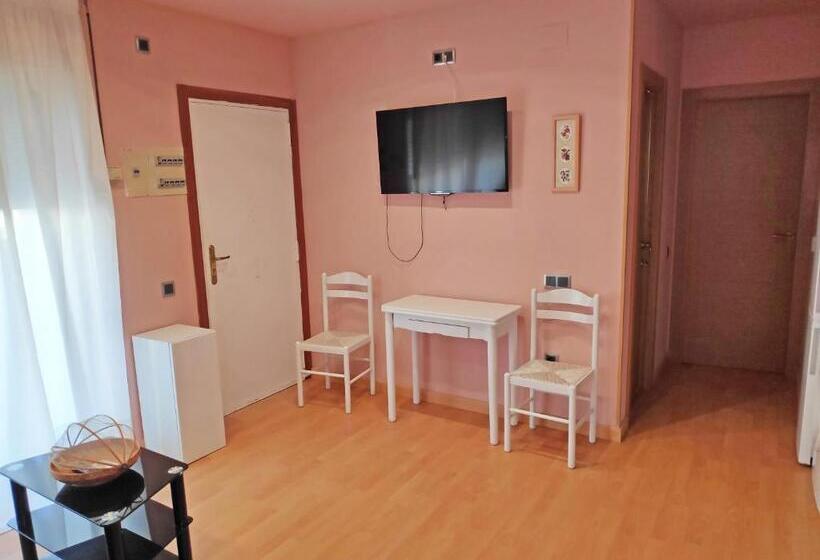 Apartamentos Estival 3000