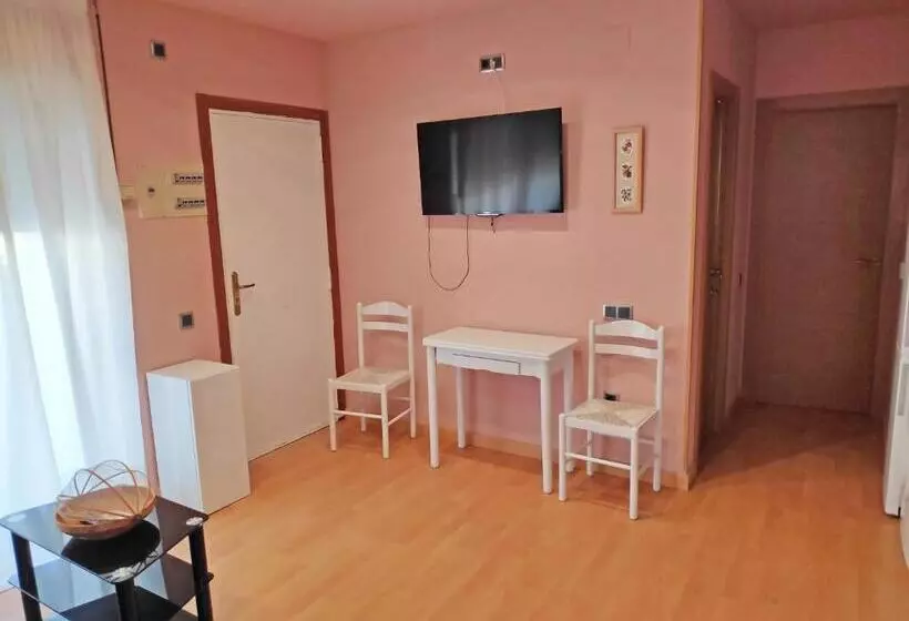 Apartamentos Estival 3000