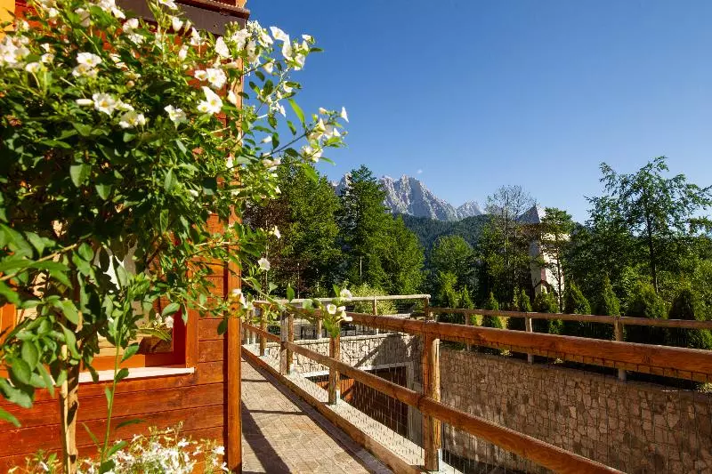 Maaseutuhotelli Chalet Giasenei