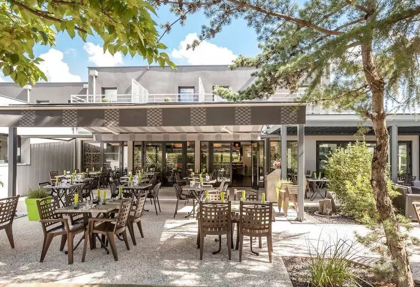 Logis Hotel Restaurant & Spa Au Comte D Ornon