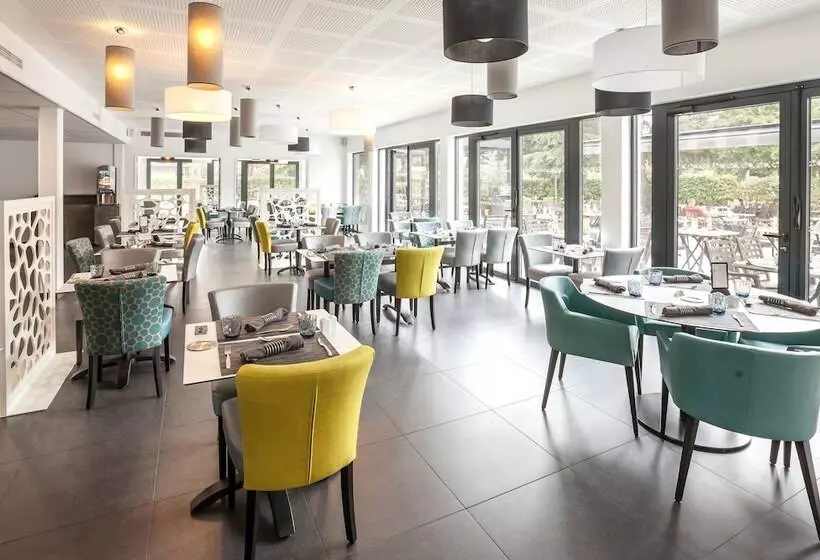 Logis Hotel Restaurant & Spa Au Comte D Ornon