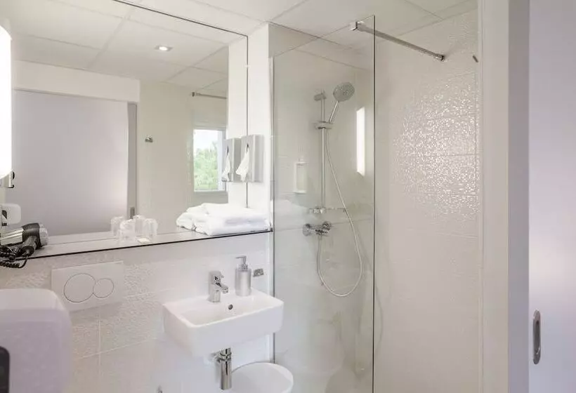 Logis Hotel Restaurant & Spa Au Comte D Ornon