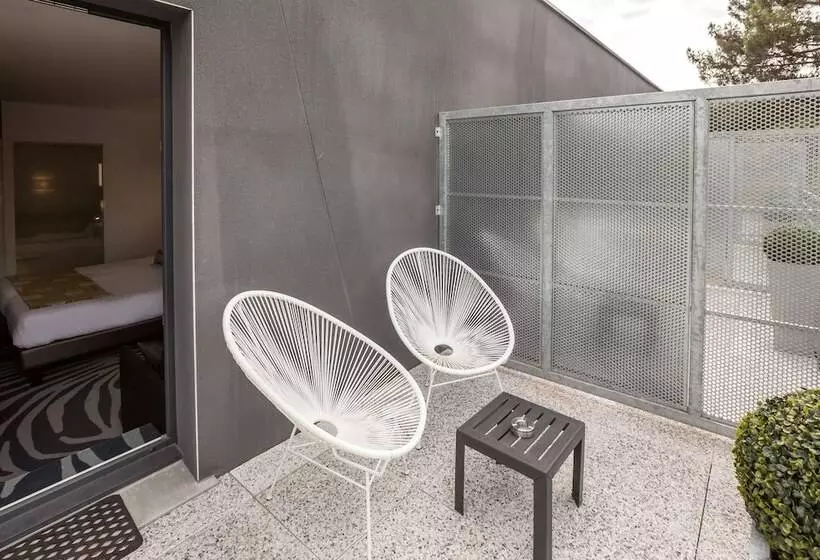 Logis Hotel Restaurant & Spa Au Comte D Ornon