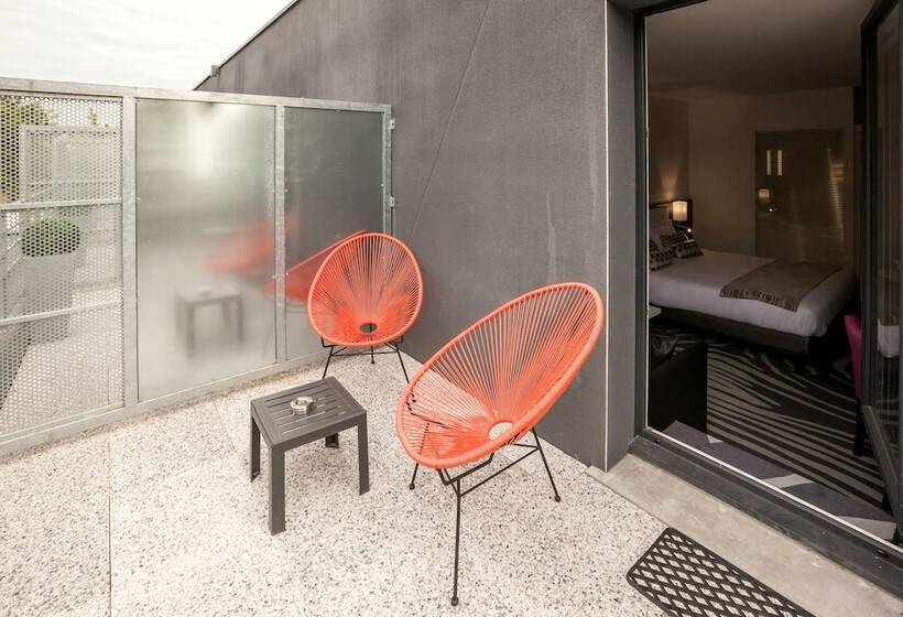 Logis Hotel Restaurant & Spa Au Comte D Ornon